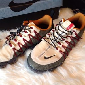 vapormax run utility desert ore